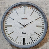 ساعت دیواری امپریال طرح کاغذ دیواری 60 سانتیمتری با طراحی کلاسیک قهوهای