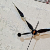 عقربه های فلزی ساعت دیواری