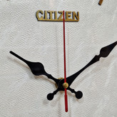 نمای نزدیک ساعت دیواری سیتیزن مشکی 35 سانتیمتری
