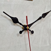 نمای نزدیک ساعت دیواری سیتیزن سفید 35 سانتیمتری