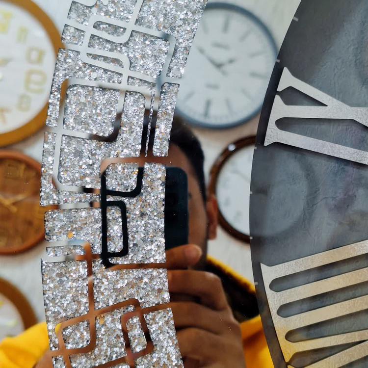 WALL CLOCK