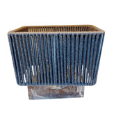 آباژور مستطیلی چوبی با شید کنفی در دکور مینیمال