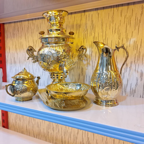 سماور برنزی ۳ لیتری پنجپارچه شیر نشان با طراحی کلاسیک