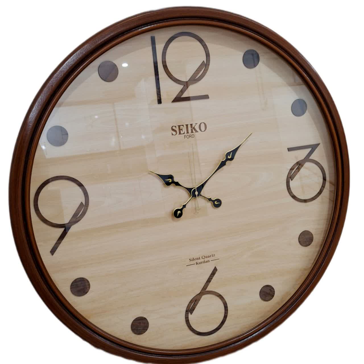 ساعت دیواری چوبی گرد ۷۵ سانتیمتری کرم قهوهای با طراحی کلاسیک و بدنه چوبی