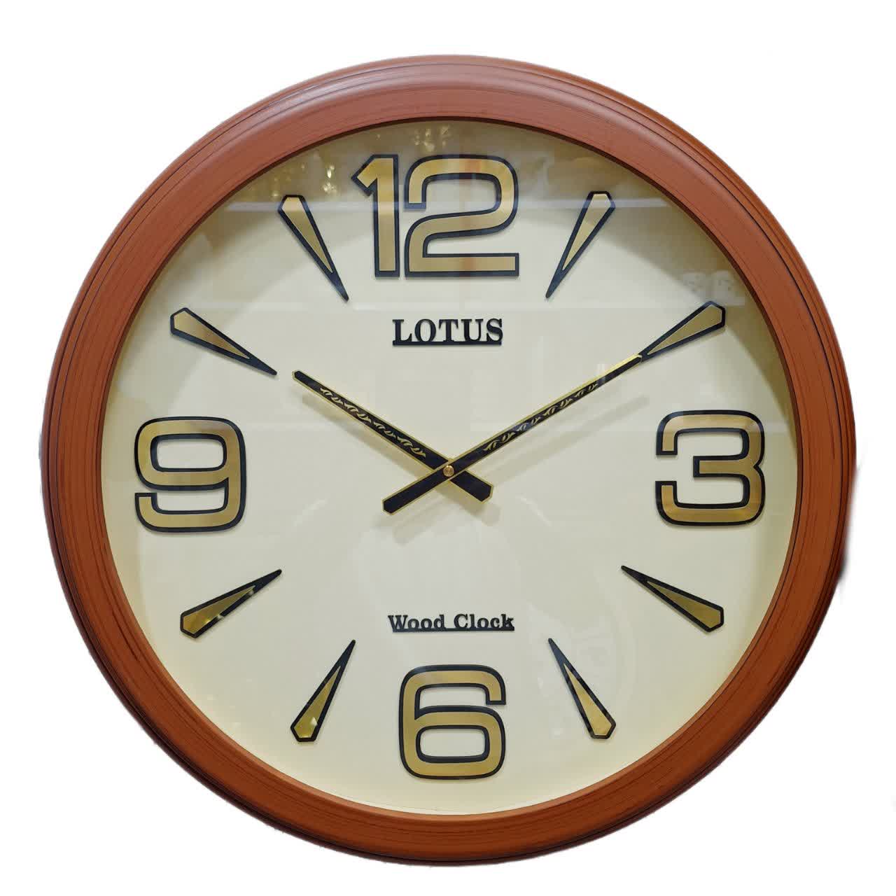 ساعت دیواری لوتوس چوبی عسلی 60 سانتیمتری با اعداد انگلیسی