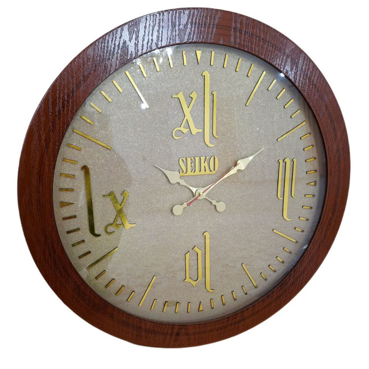 ساعت دیواری قهوهای 70 سانتیمتری چوبی با اعداد رومی طلایی