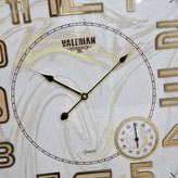 ساعت دیواری والرین سفید 70 سانتیمتری با اعداد برجسته انگلیسی طرح ابروباد از نمای نزدیک