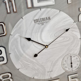 ساعت دیواری والرین طوسی 70 سانتیمتری طرح ابروباد از نمای نزدیک