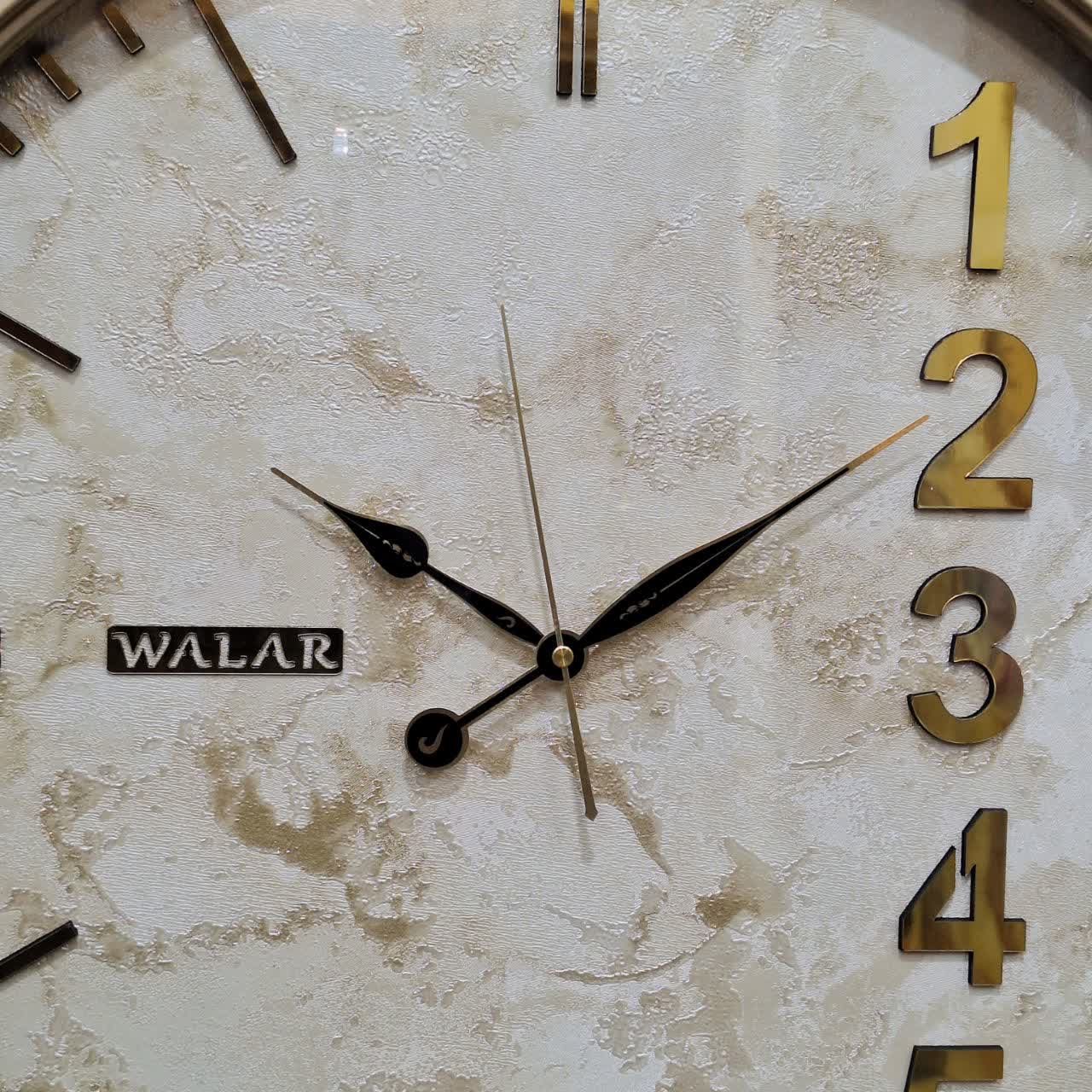 ساعت دیواری والار بژ طلایی 60 سانتی‌متری از نمای وسط