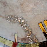 ساعت دیواری رزینی بژ طلایی سایز ۶۰ از نمای پایین