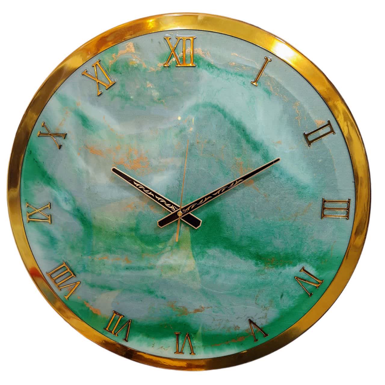ساعت دیواری رزینی سبز سایز 50 با اعداد رومی برجسته و بدنه رزینی براق
