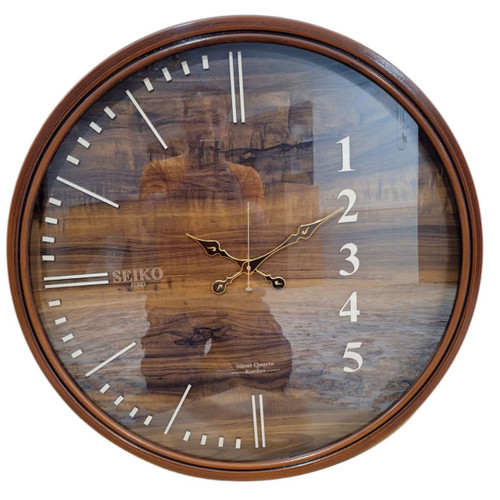 ساعت دیواری گرد سیکو چوبی قهوهای د75 سانتی با اعداد مدرن