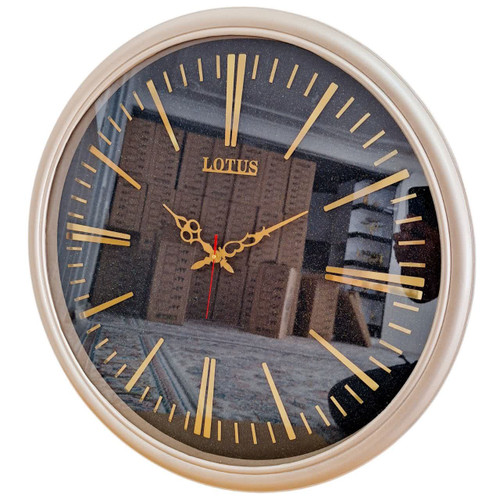 ساعت دیواری گرد ۶۵ سانتی لوتوس فایبر بژ طلایی داخل مشکی شاین با اعداد سیتیزنی طلایی