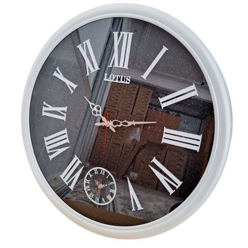 ساعت دیواری گرد ۶۵ سانتی لوتوس فایبر سفید با صفحه مشکی شاین و اعداد رومی