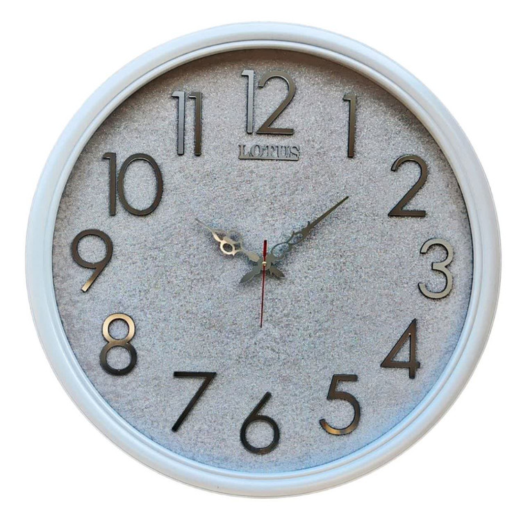 ساعت دیواری گرد ۶۵ سانتی لوتوس فایبر سفید داخل شاین با اعداد پلکسی بزرگ سیلور از نمای رو به رو