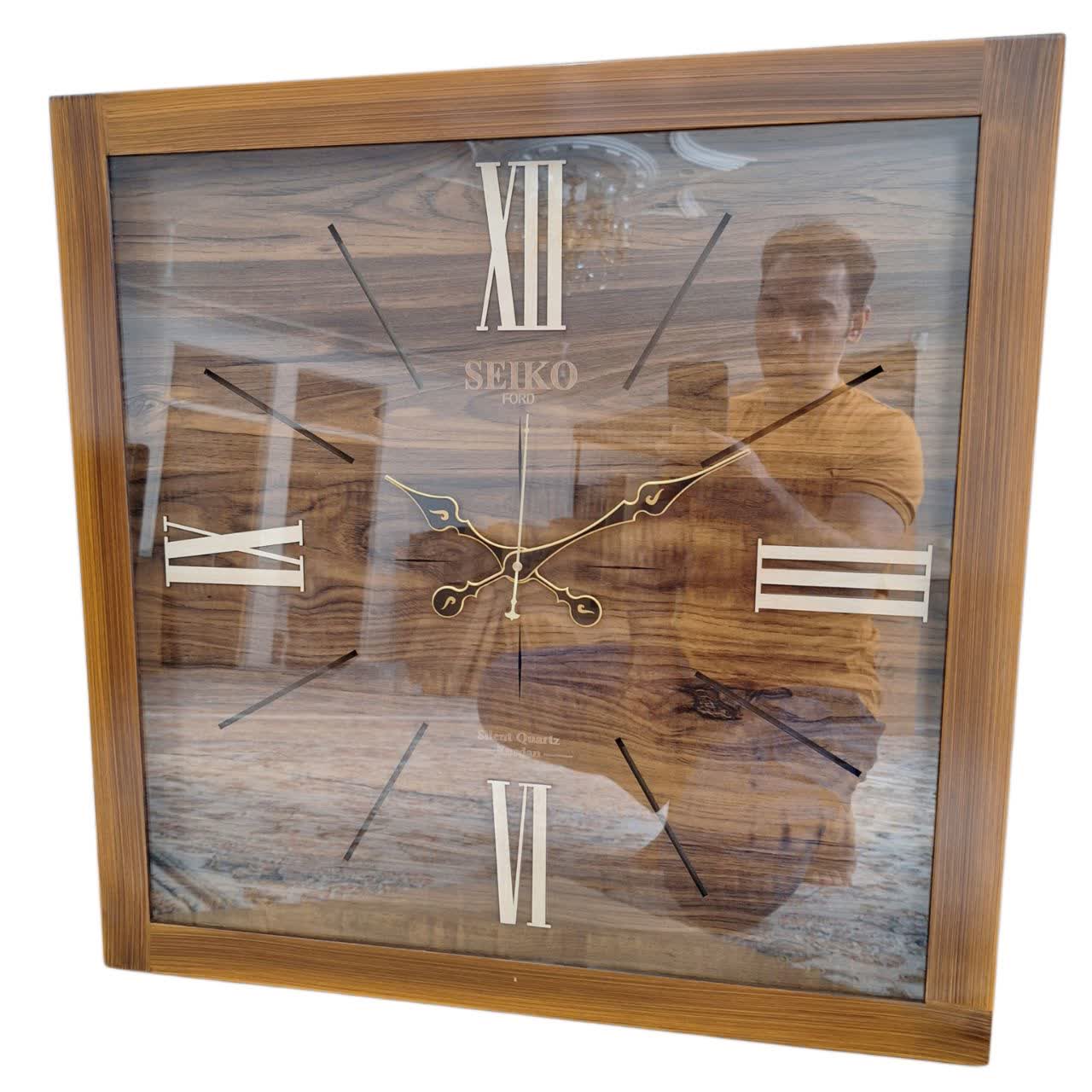 ساعت دیواری چهارگوش ۷۰ سانتی سیکو چوبی قهوهای با اعداد رومی خطی