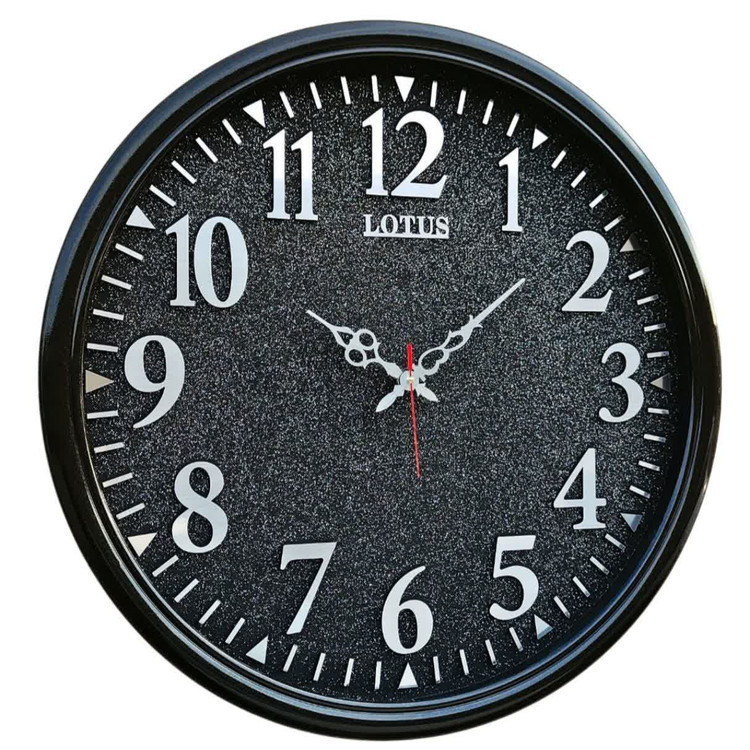 ساعت دیواری گرد ۶۵ سانتی لوتوس فایبر مشکی داخل شاین با اعداد پلکسی بزرگ سیلور از رو به رو