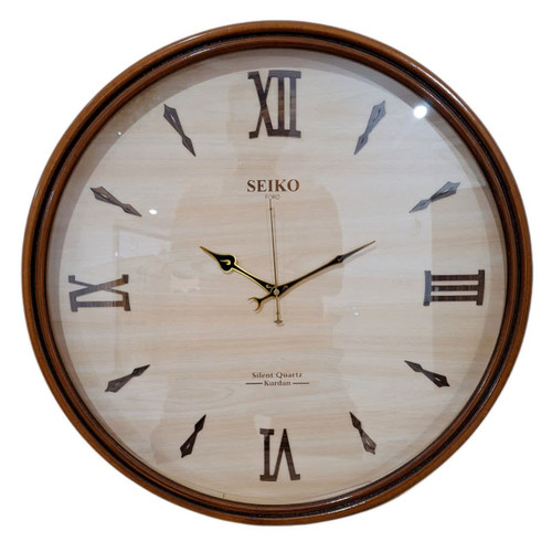 ساعت دیواری گرد ۶۰ سانتی چوبی کرم قهوه ای با اعداد سلطنتی رومی